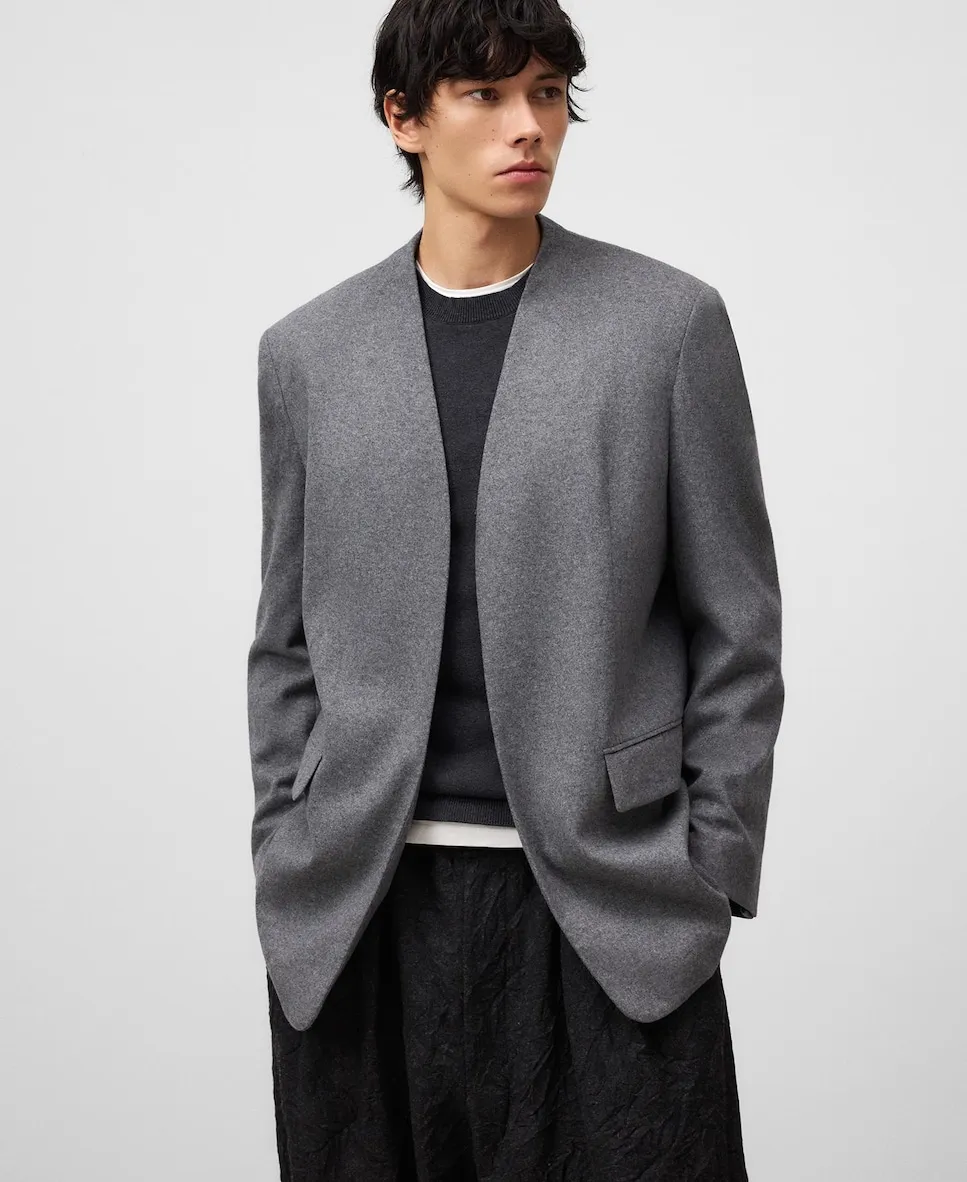 

Мужской пиджак свободного кроя без лацканов Adolfo Dominguez, светло-серый