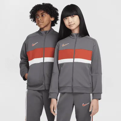 

Куртка Nike Academy, цвет Iron Grey/Dragon Red/Pure Platinum/Dragon Red