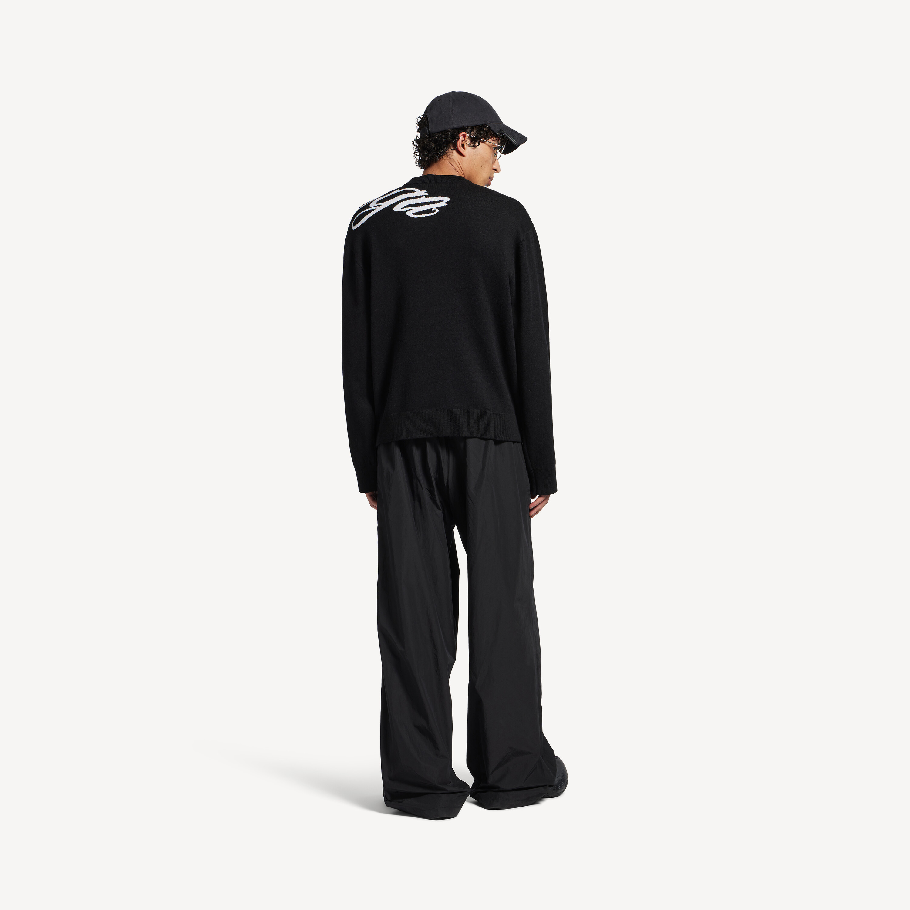 Свитшот Balenciaga Big B Crewneck, черный/белый — фото 4