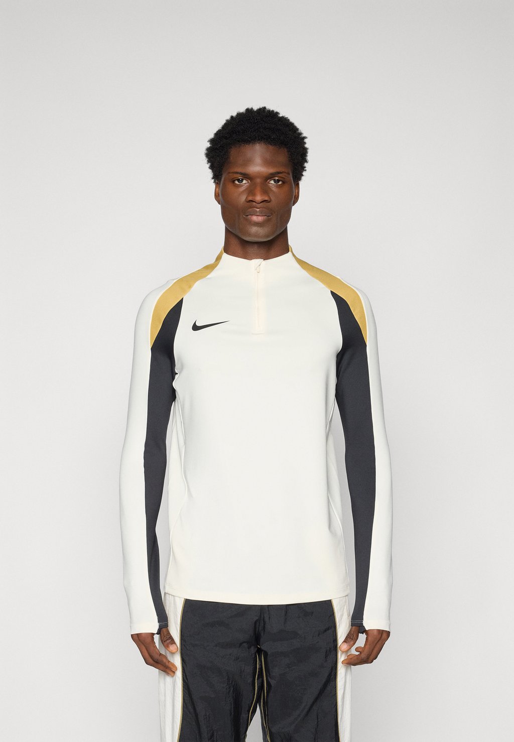 

Лонгслив DF STRK DRIL Nike Performance, бежевый