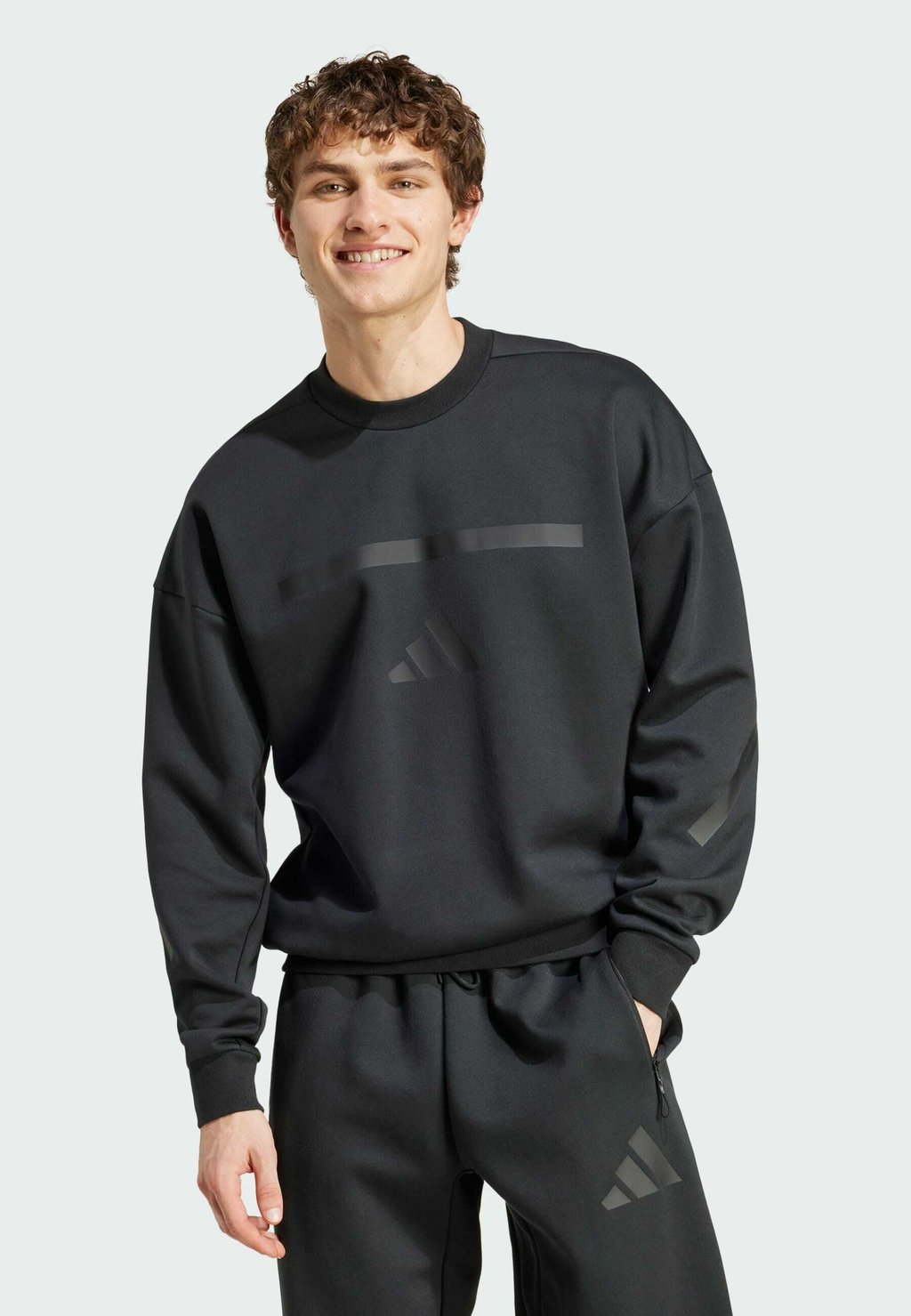 

Толстовка NEW Z.N.E. Adidas Sportswear, черный