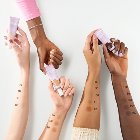 Легкая увлажняющая основа spf 30 essence SKIN tint, 10 30 ml — фото 2