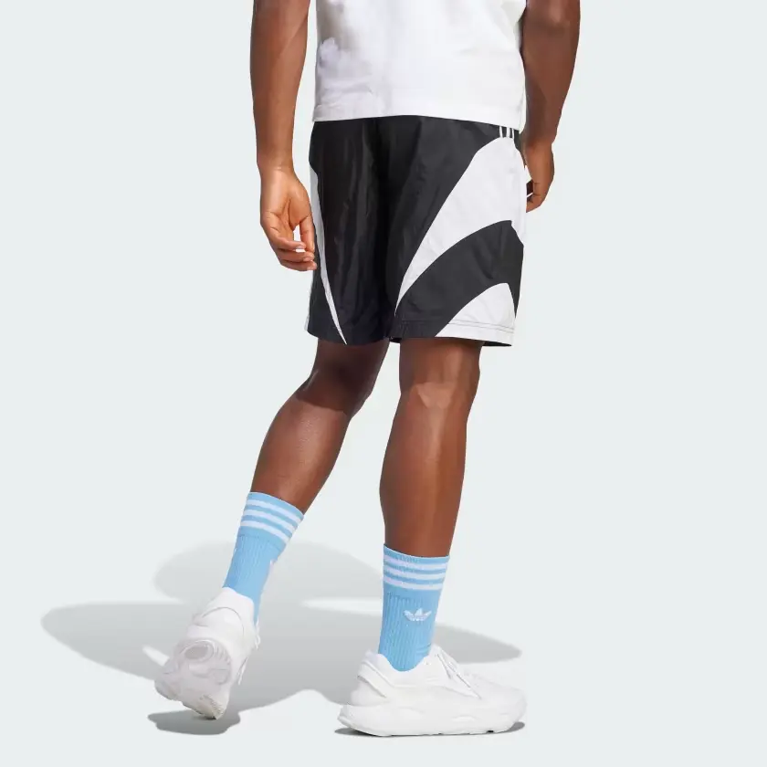 Повседневные шорты мужские черные/белые Adidas, черный/белый — фото 3