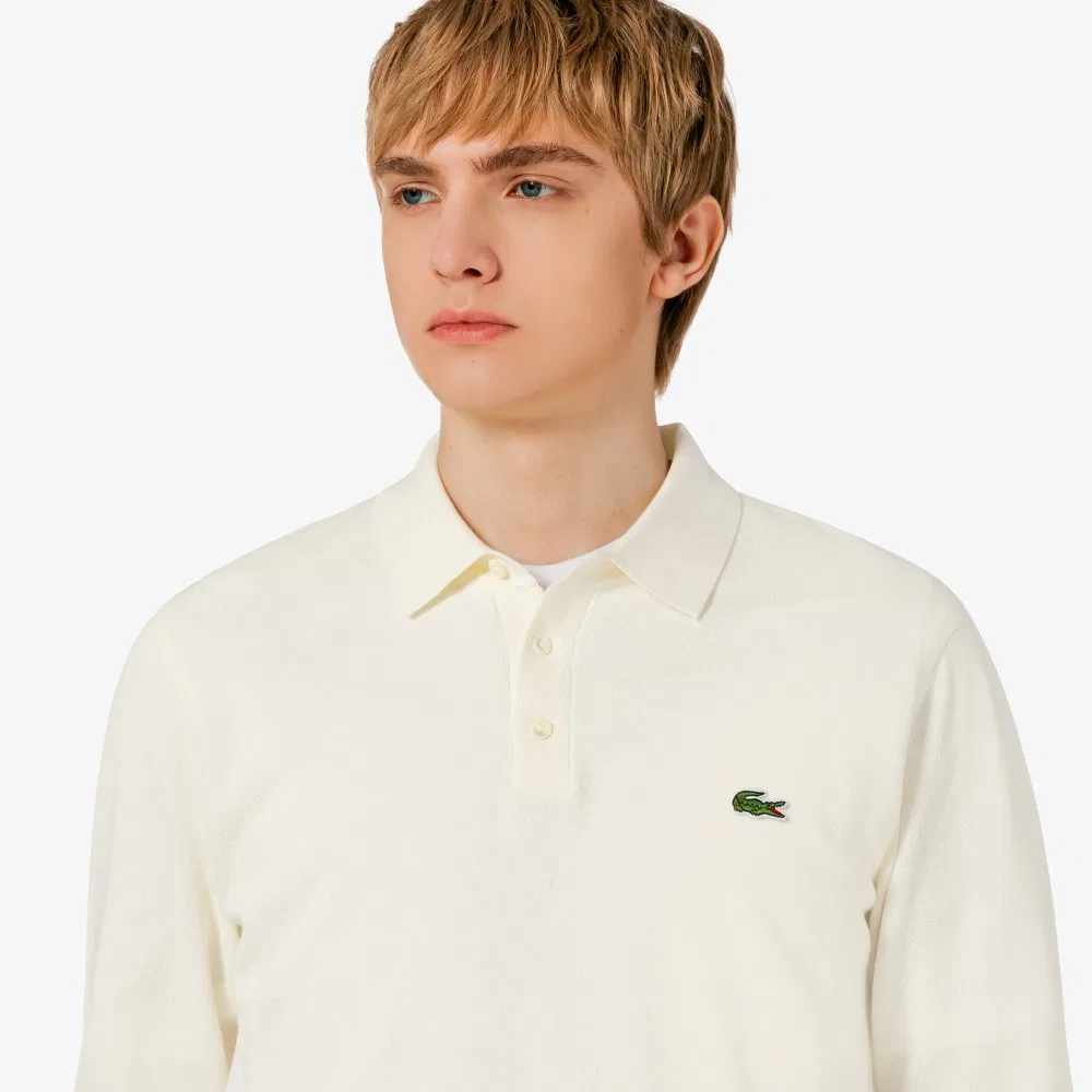 Мужской пикейный поло-свитер с длинным рукавом, кремовый, от Lacoste — фото 2