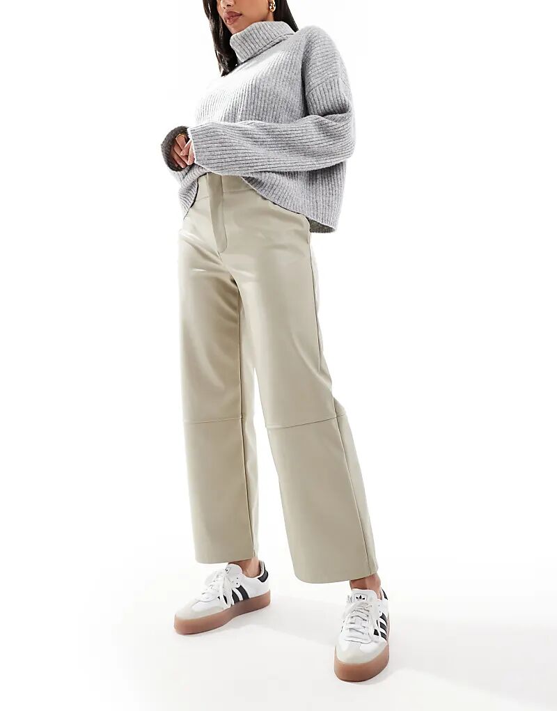 

Укороченные брюки из искусственной кожи в каменном цвете ASOS DESIGN