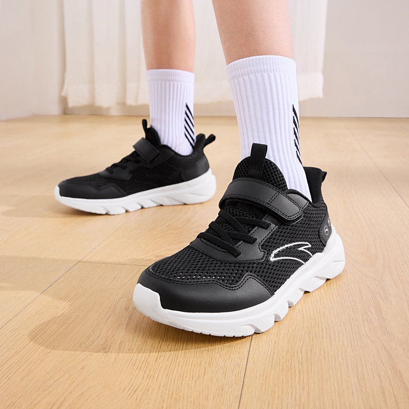 Детские беговые кроссовки Fresh Look с противоскользящей подошвой, дышащие, легкие с амортизацией, низкие, черно-белые Antakids, черный/белый Anta — фото 3