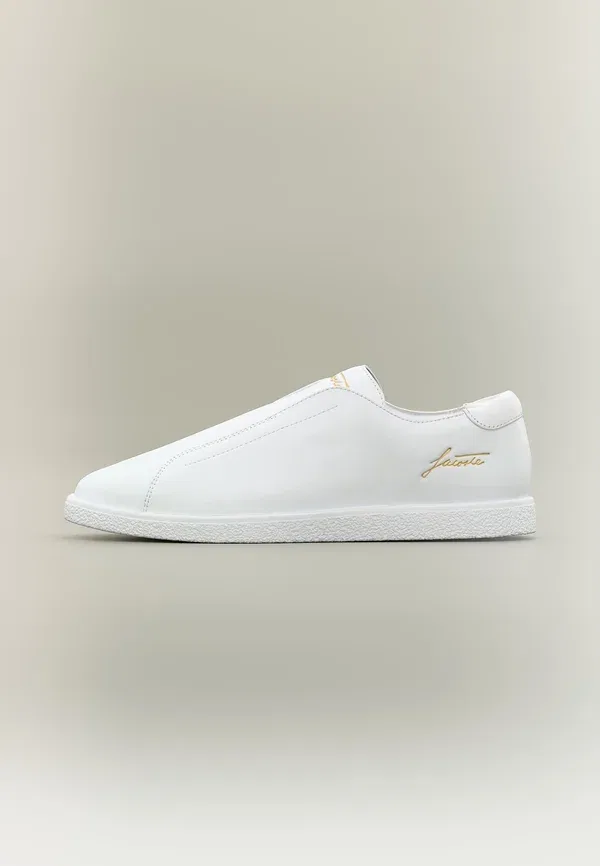 Кроссовки Lacoste Linecourt s 1261 sma slip ons, белый