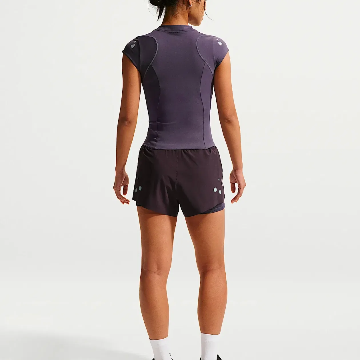 Женская беговая футболка Dri FIT ADV Nike, Dark Purple — фото 4