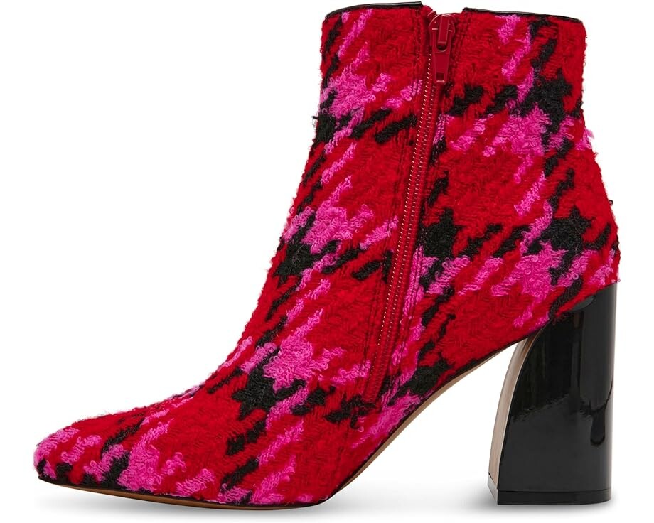 

Ботинки Blue by Betsey Johnson Jackyy, цвет Fuchsia Multi
