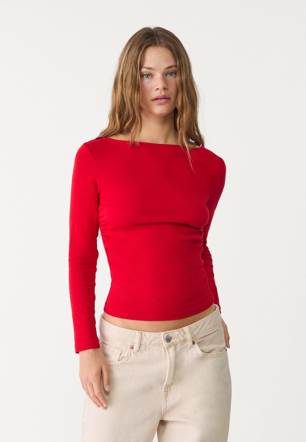 

Топ с длинными рукавами WITH GATHERING Stradivarius, красный