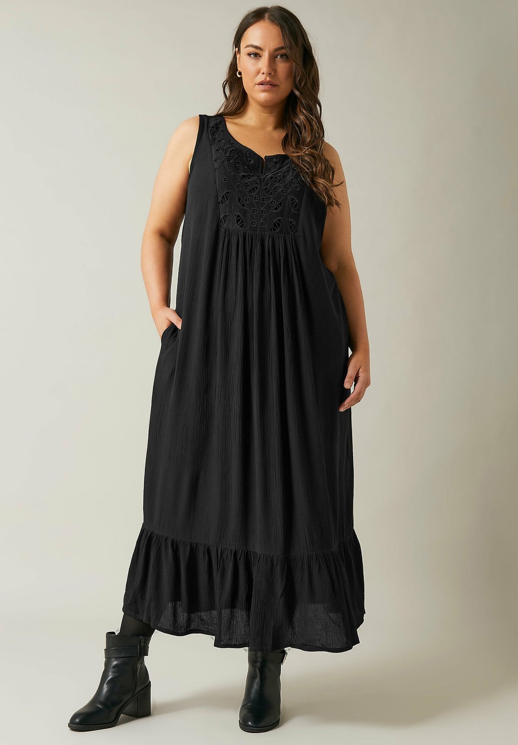 

Платье макси BRODERIE Evans, черный
