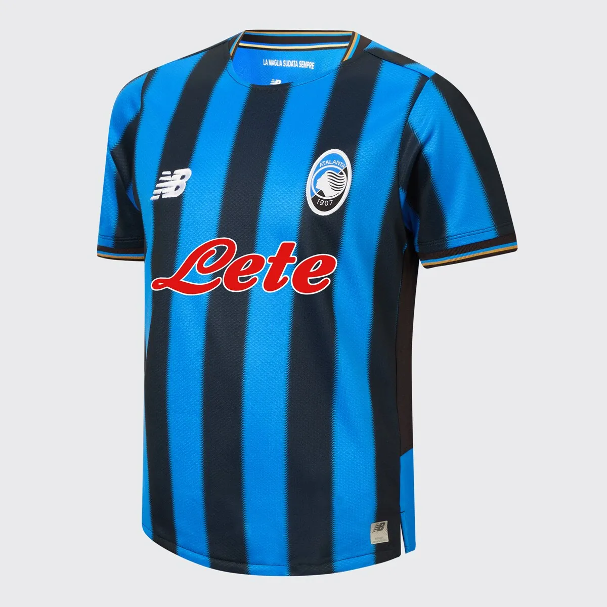 Детская футболка основной формы ATALANTA BC 2025/2026 Реплика New Balance, синий/черный — фото 2