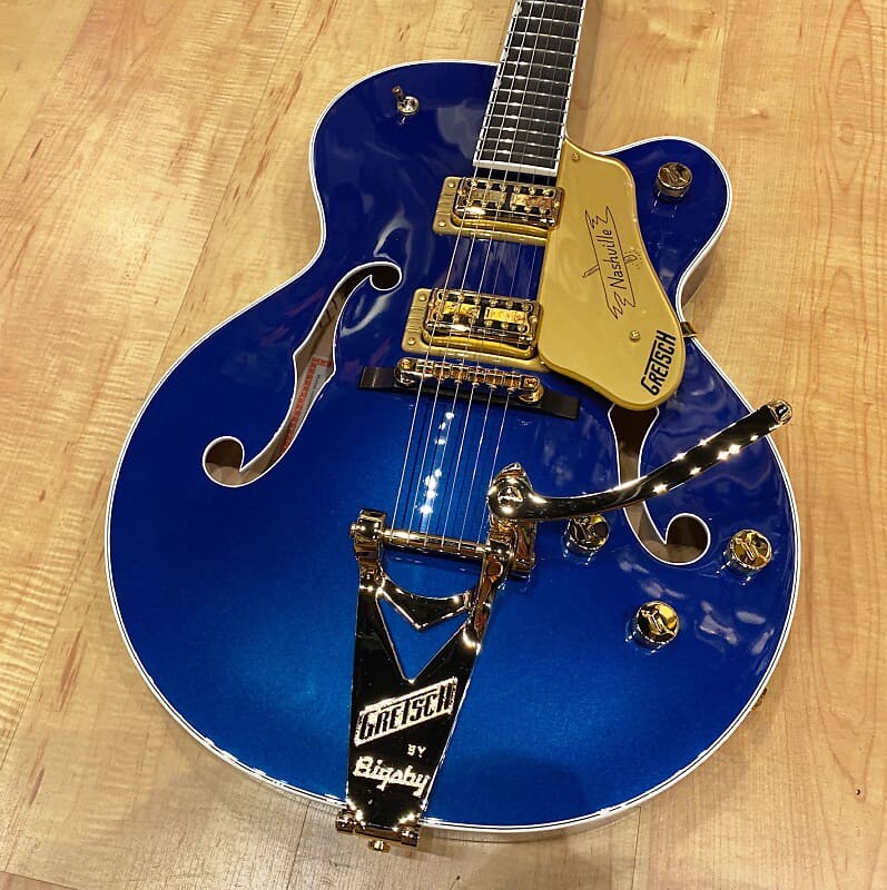 

Электрогитара Gretsch G6120TG Players Edition Nashville Hollow Body with String-Thru Bigsby and Gold Hardware 2022 Azure Metallic