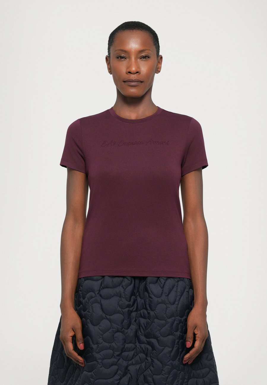 

Футболка EA7 Emporio Armani Print T-shirt, Bordeaux