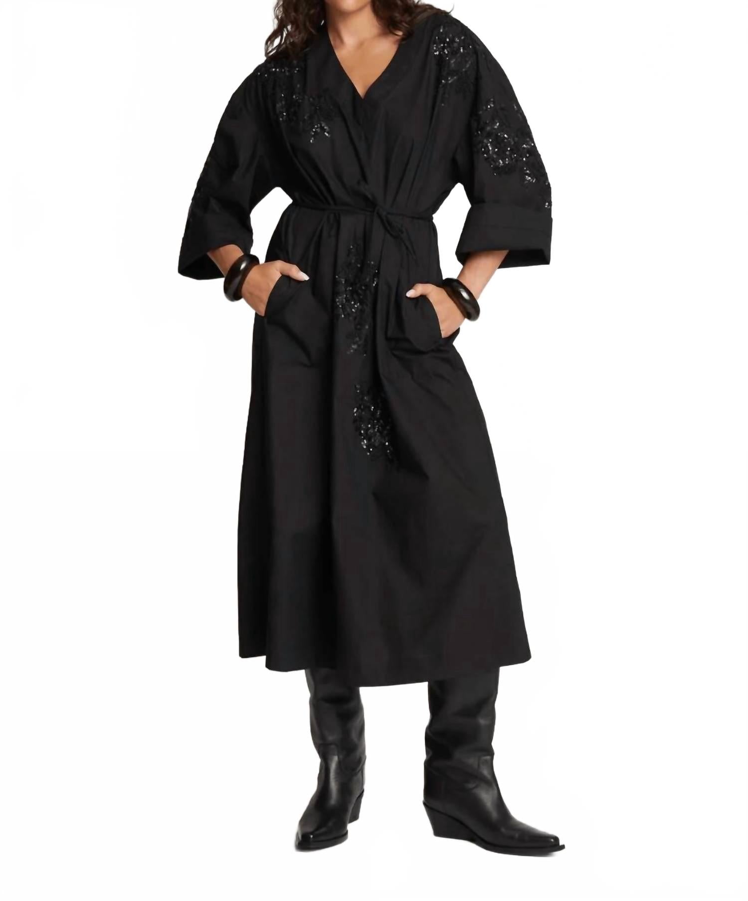 

Syrus Платье с бисером в черном цвете MUNTHE