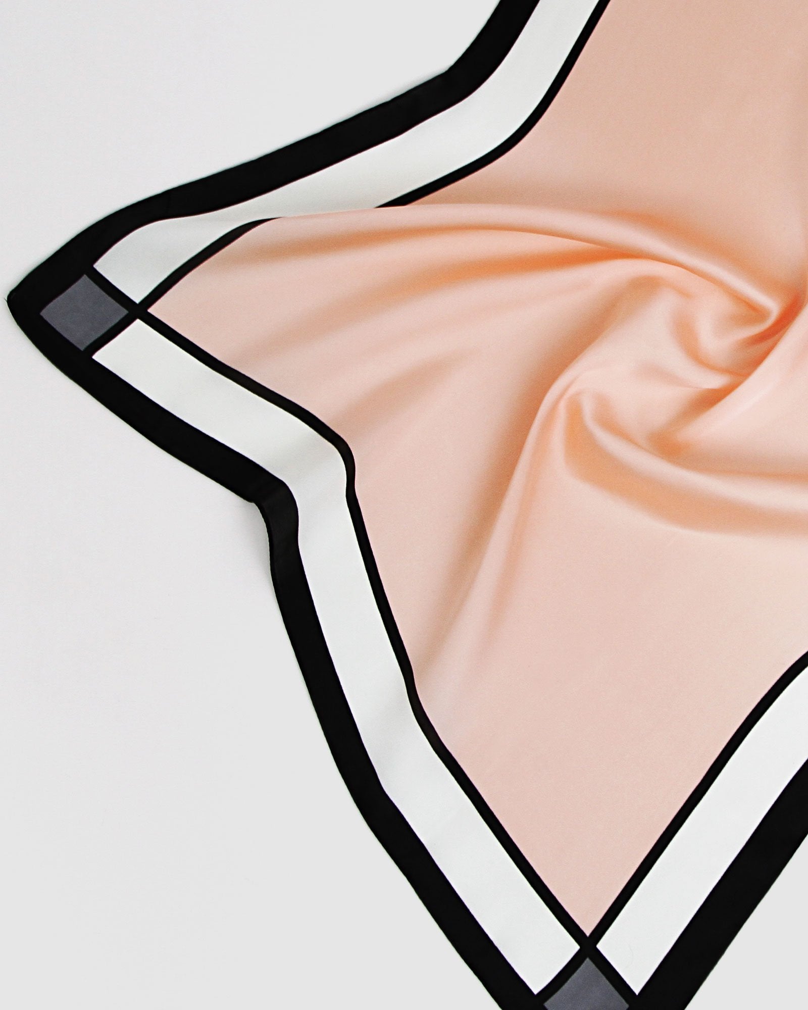 

Шарф New Yorker Fashion Belle&Bloom, цвет geo