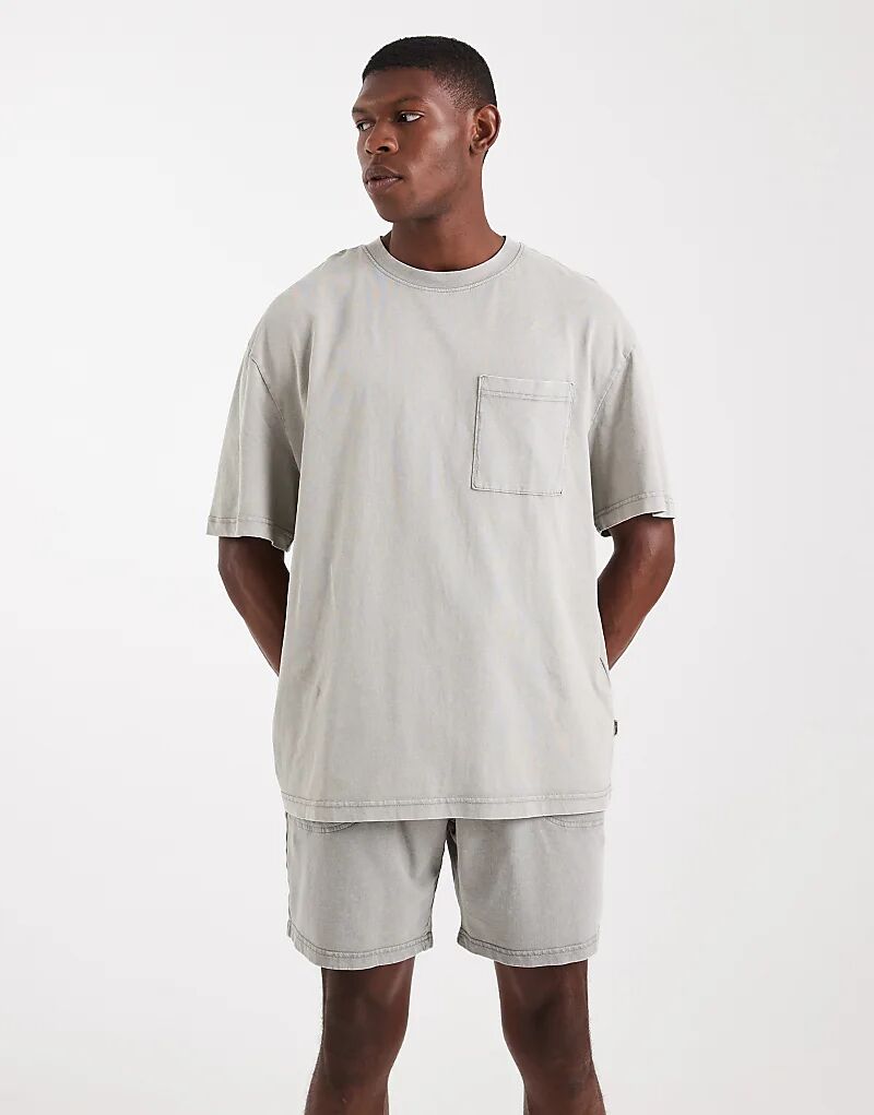 

Короткий спортивный костюм ONLY & SONS светло-серого цвета