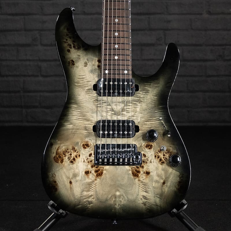 

Электрогитара Ibanez AZ427P1PB 7-String Electric Guitar