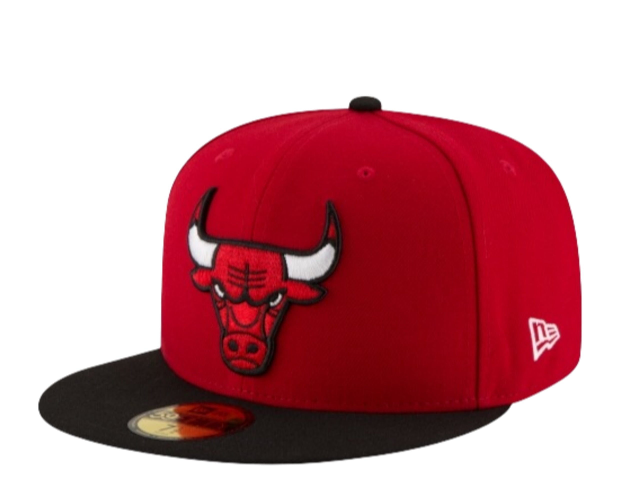 

Кепка New Era 59Fifty NBA Chicago Bulls двухцветная красно-черная 70343697