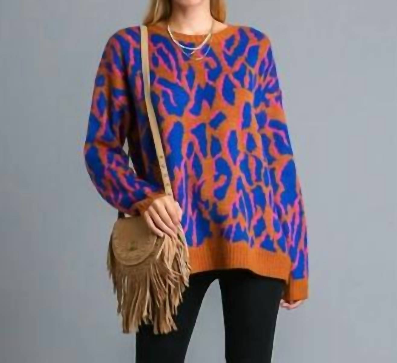

Свитер Kourtney Leopard в цвете Camel Mix umgee