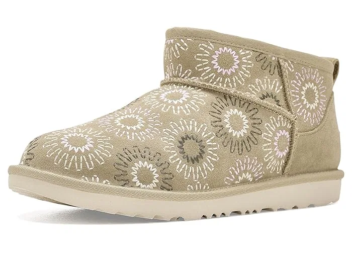 Ботинки с вышивкой Classic Ultra Mini Sun Stitched UGG Kids, Mustard Seed — фото 2