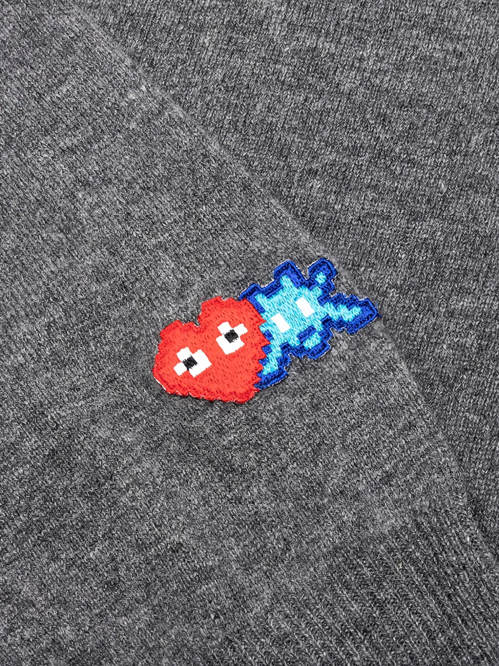 X Кардиган с нашивкой в виде сердца The Artist Invader Comme Des Garçons Play, серый — фото 3