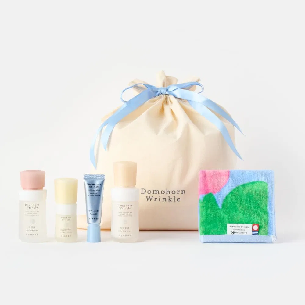 Набор косметики DomohornWrinkle 14 Day Basic 4 Pieces + Heralboney Handkerchief Tulip, увлажняющий, 2 шт Saishunkan Pharmaceutical Co., Ltd.