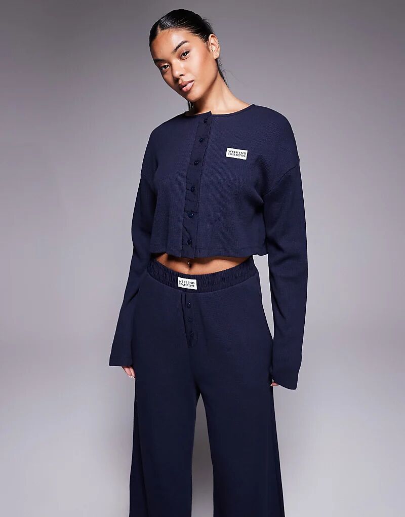 

Вафельный топ Weekend Collective Coord с пуговицами и нейлоном темно-синего цвета