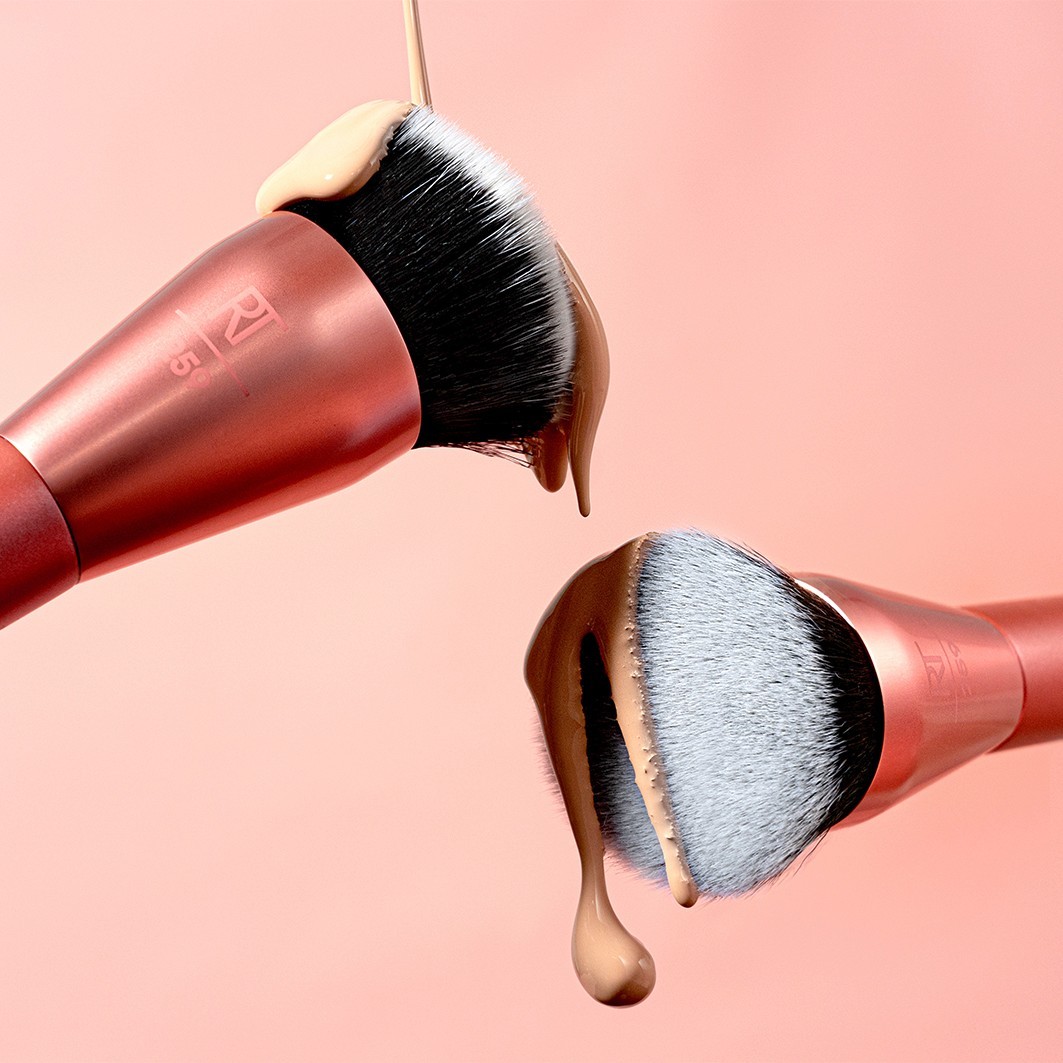 Кисть для лица rt glow round base brush Real Techniques, количество 1 шт. — фото 4