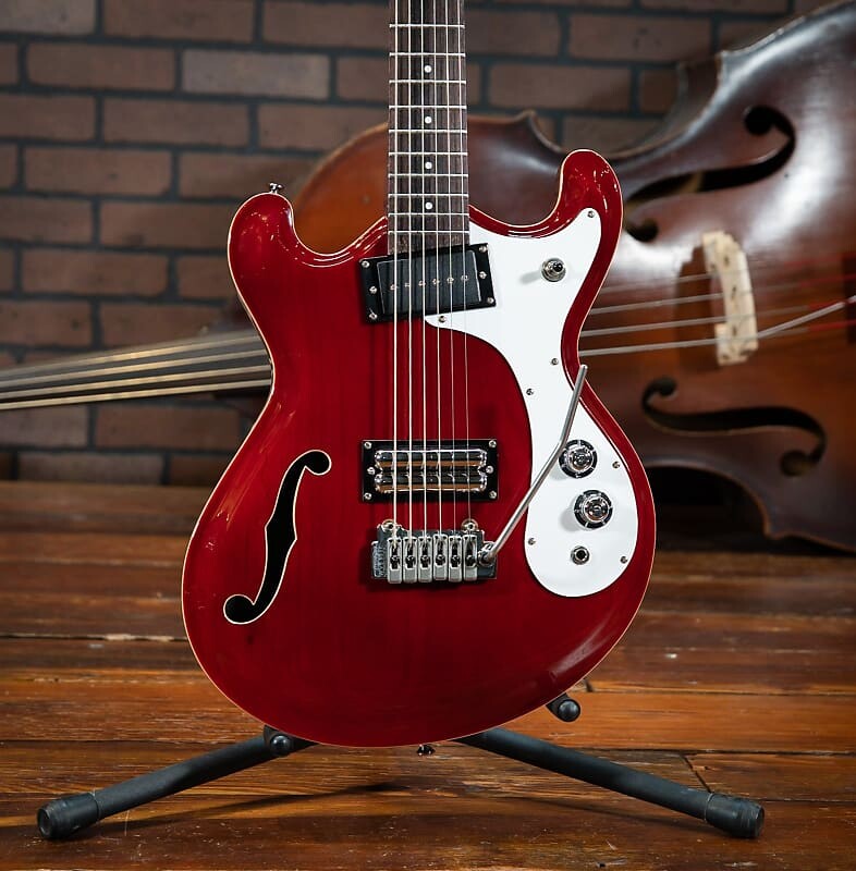 

Электрогитара Danelectro 66' BBT Baritone Guitar Red