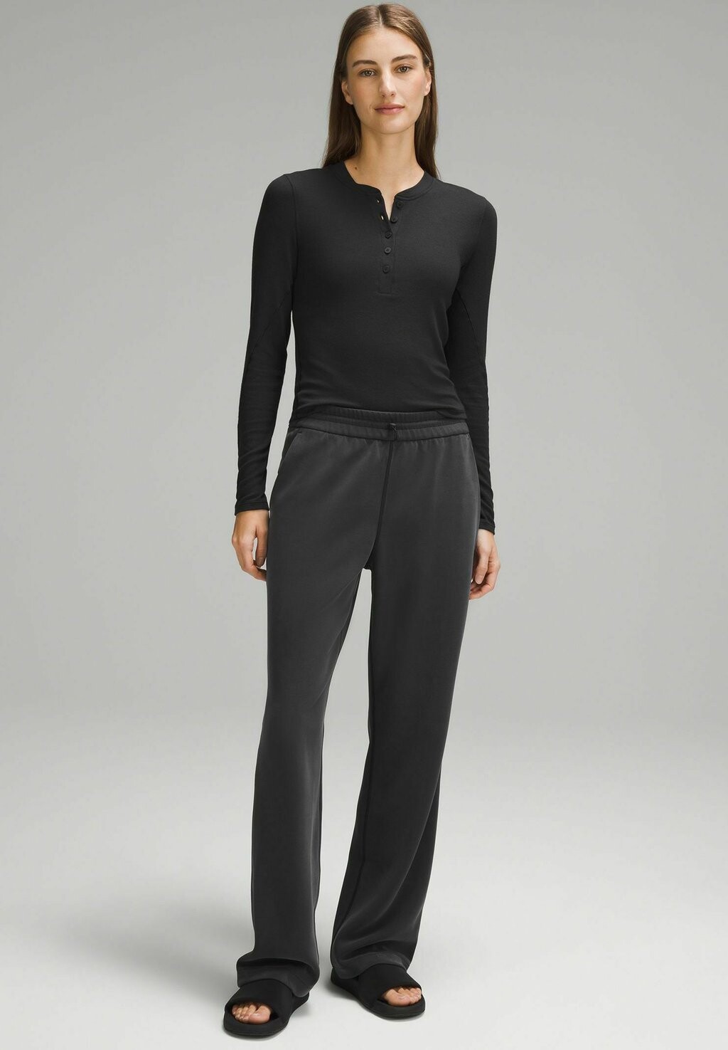 

Спортивные штаны SOFTSTREME™ HIGH-RISE REGULAR lululemon, черный