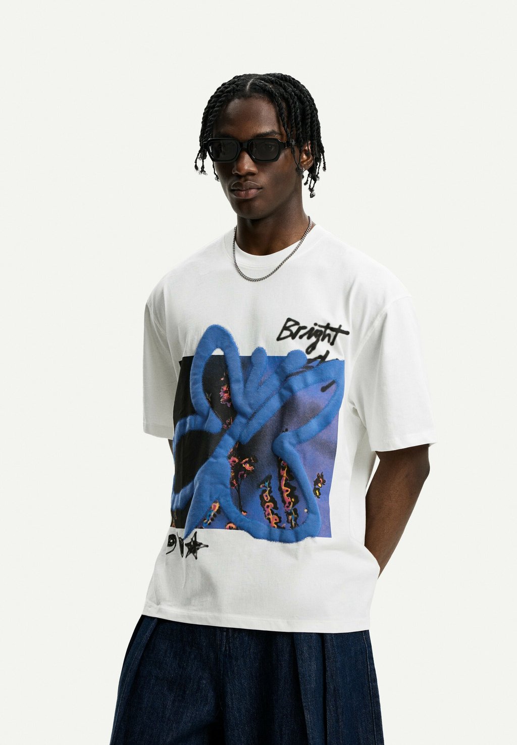 

Футболка с принтом SHORT SLEEVE BOXY-FIT Bershka, белый