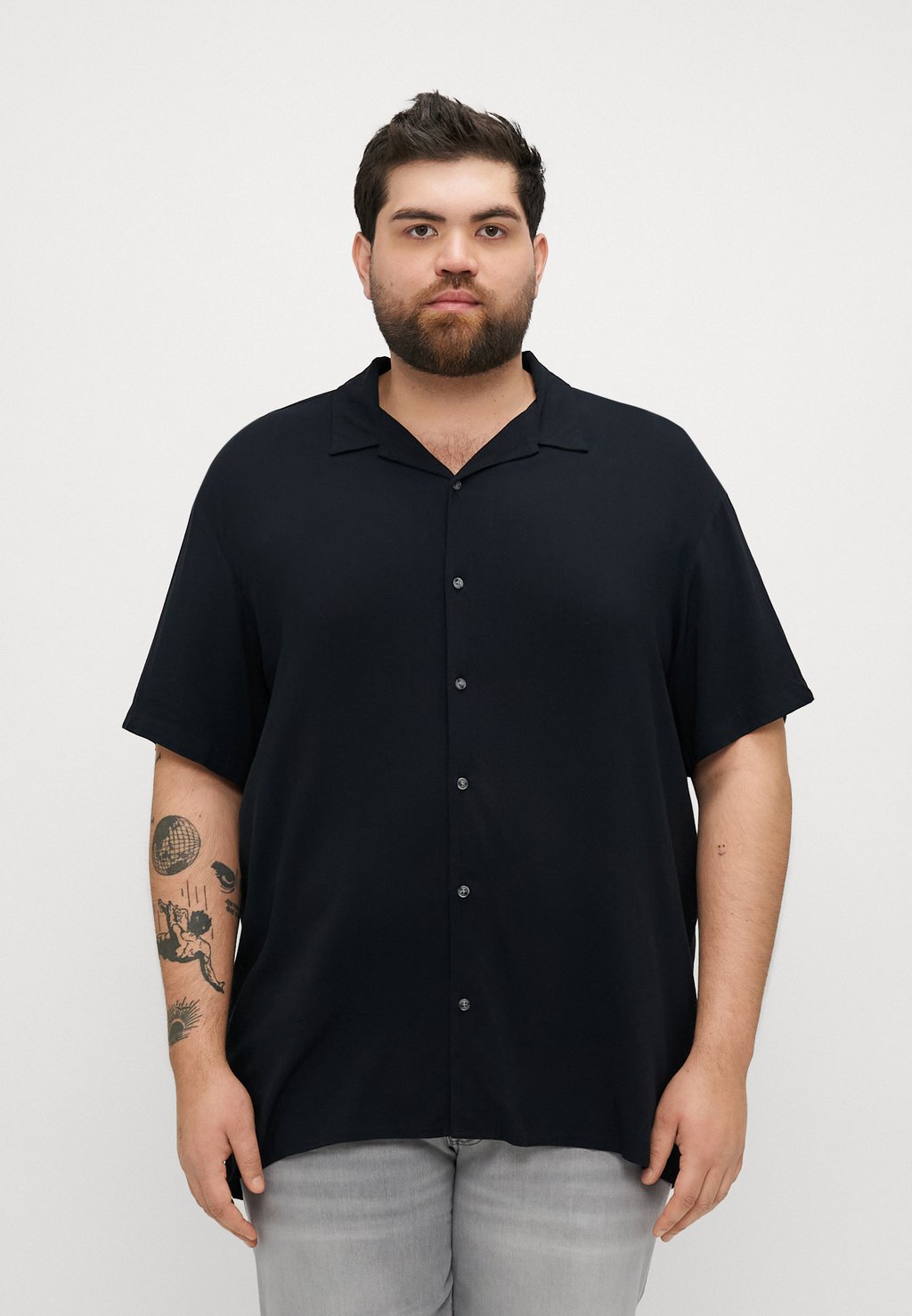 

Рубашка JJEJEFF SOLID RESORT SHIRT Jack & Jones, черный