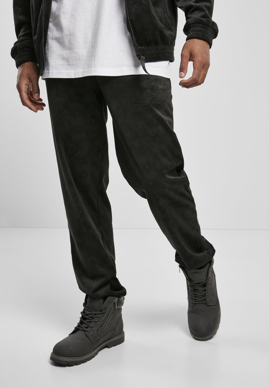 

Спортивные штаны Southpole, цвет black