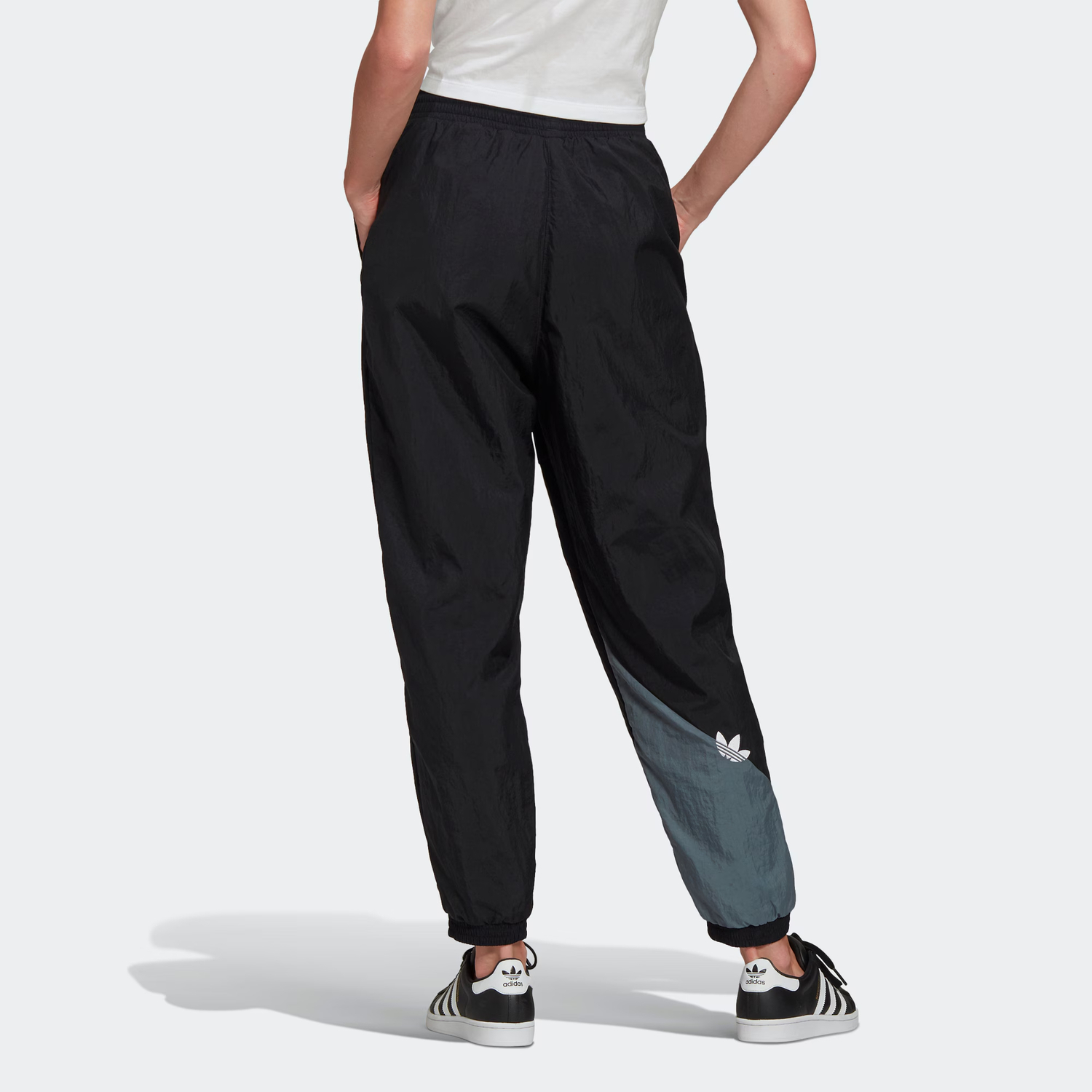 Adidas Originals Женские Вязаные Спортивные Штаны Japona Tp Черный/Синий Оксид — фото 3