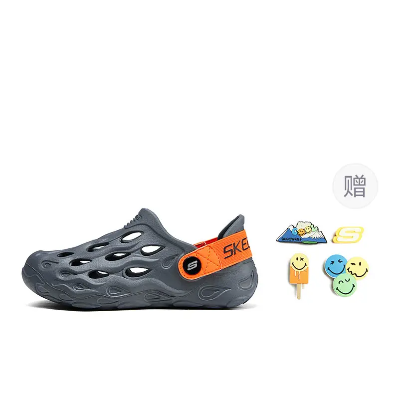 

Мальчиковые нескользящие износостойкие детские сандалии Charcoal Gray Skechers Kids, Shoes+004 Shoe Decorations (Free Gift)