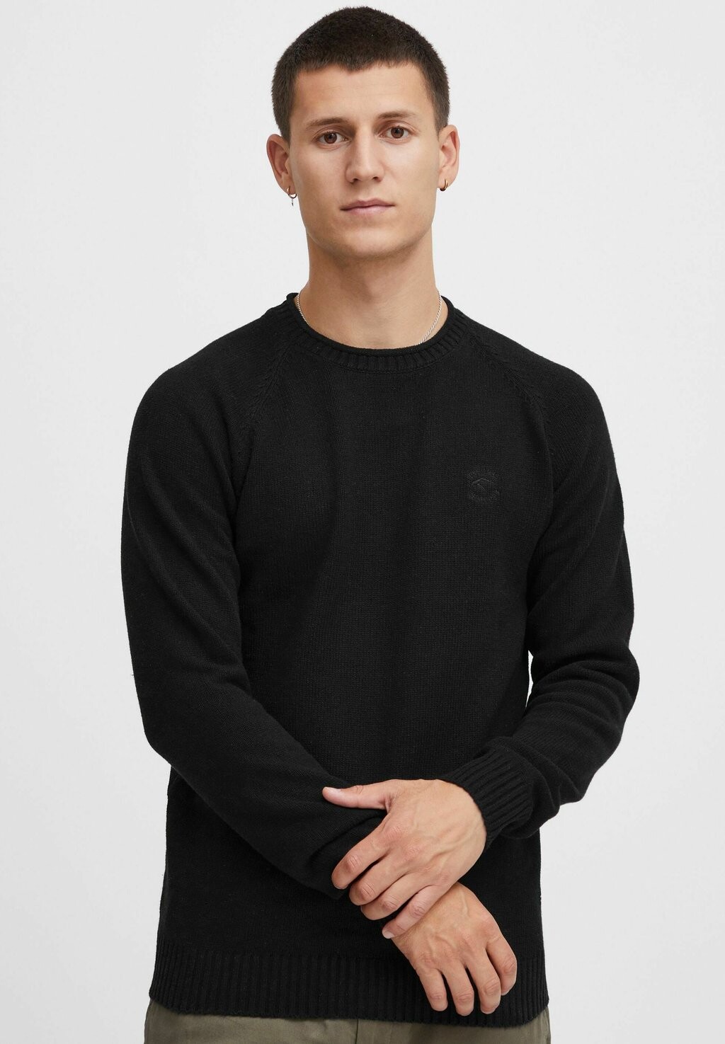

Вязаный свитер IDTORIN INDICODE JEANS, цвет black