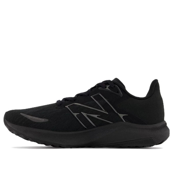 

Кроссовки fuelcell propel v3 New Balance, черный