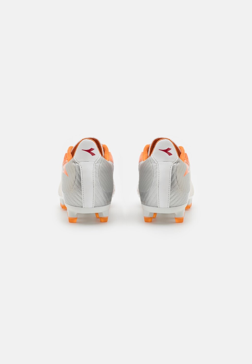 

Бутсы MAXIMUS ELITE Diadora, белый