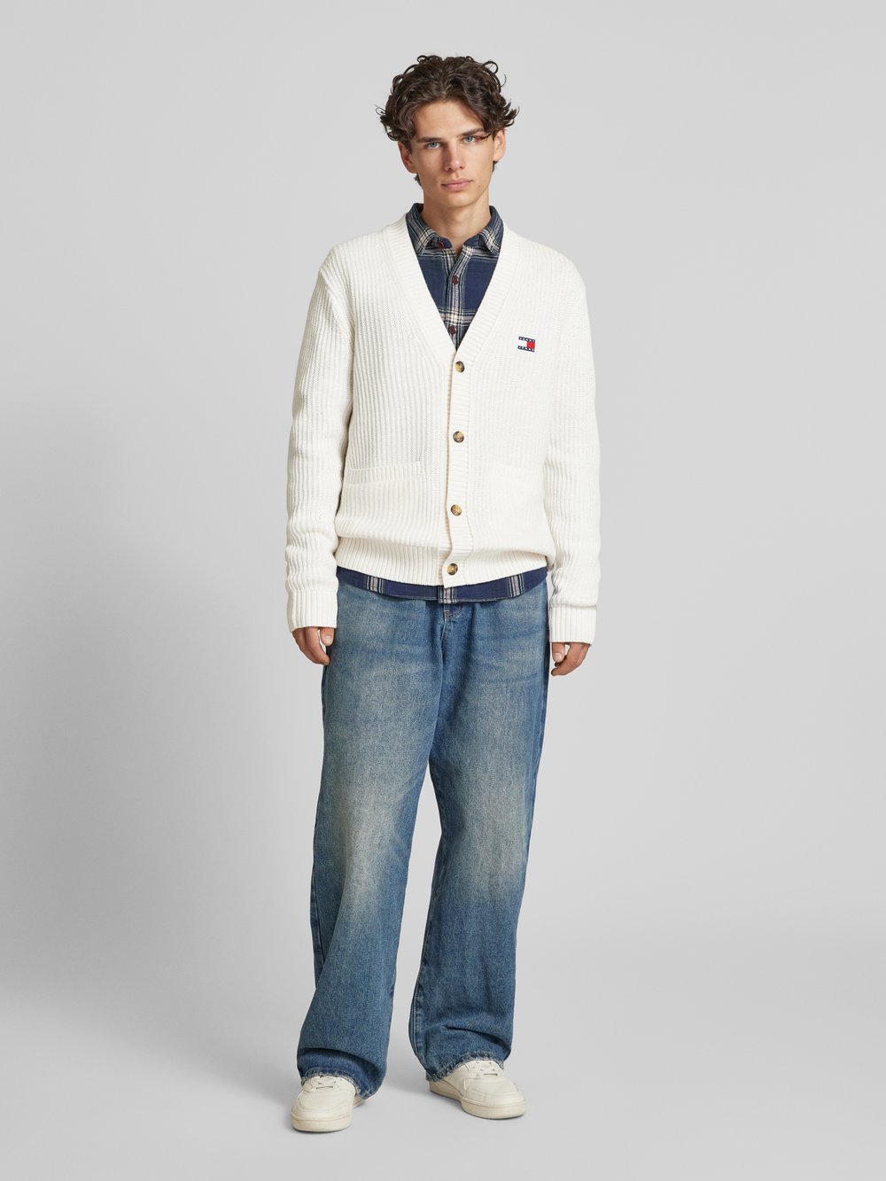 

Кардиган с этикеткой-значком Tommy Jeans, кремовый