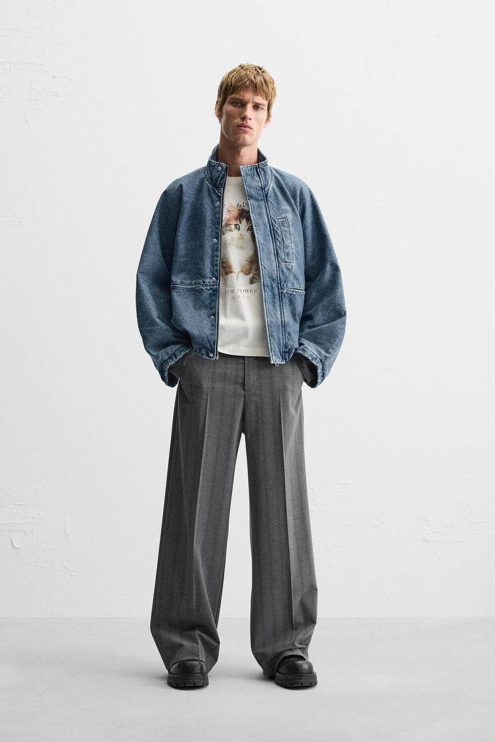 

Джинсовая куртка свободного кроя ZARA, средне-синий