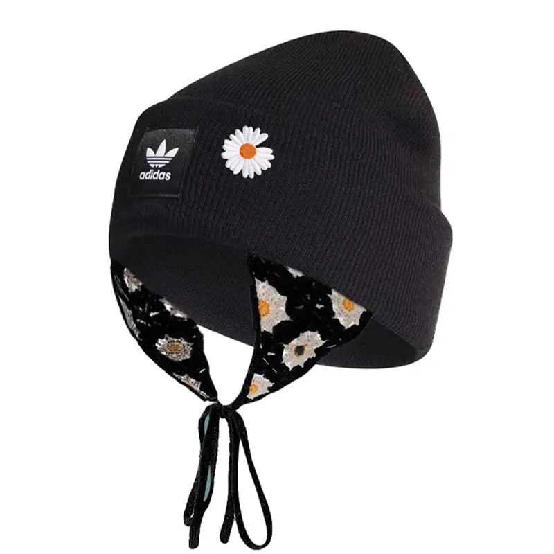 

Полиакриловая шапка Unisex Black Adidas, черный
