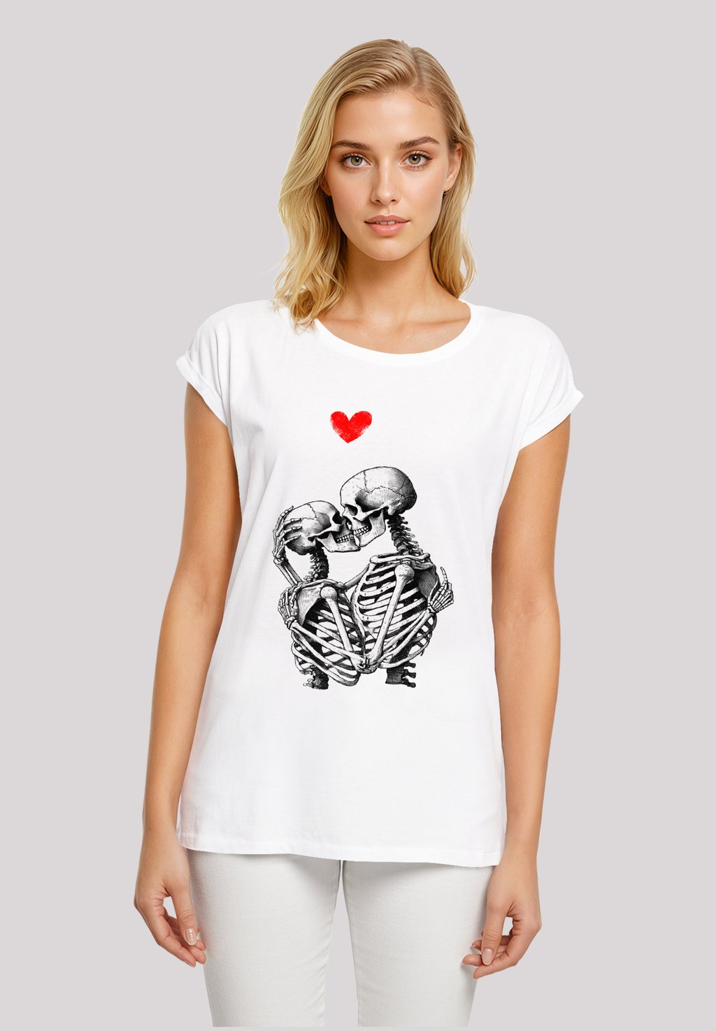 

Футболка с принтом LOVE IS ALL YOU NEED F4NT4STIC, белый