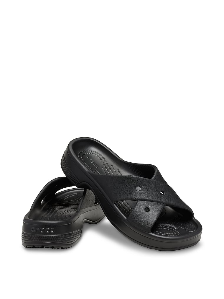 Классические сандалии с перекрестными ремешками Crocs, черный — фото 4