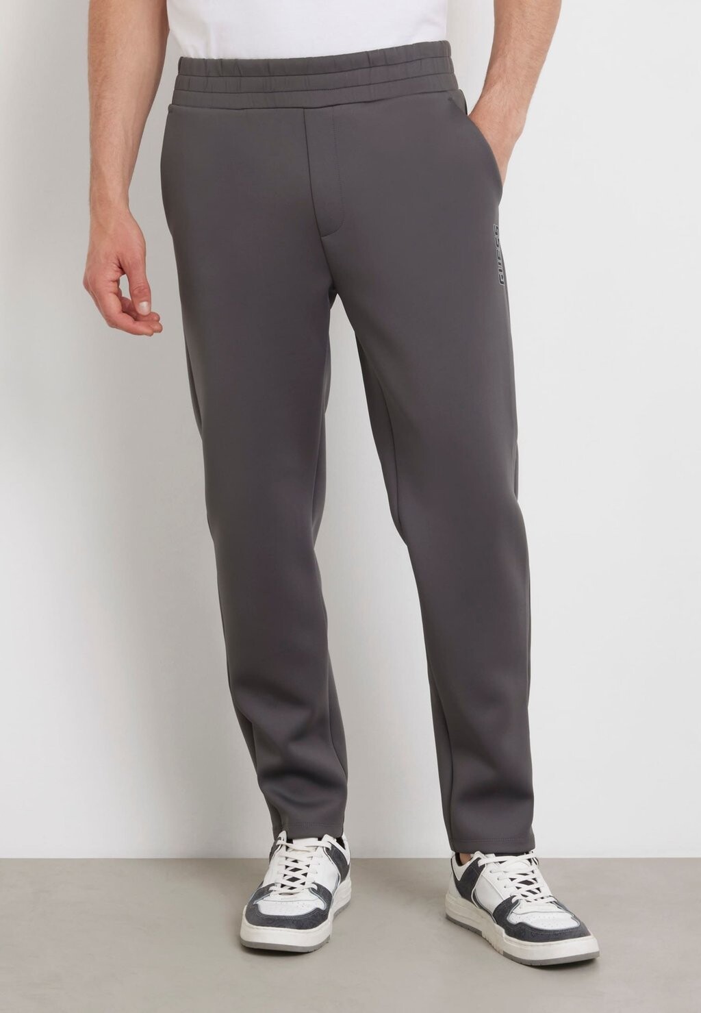 

Тренировочный низ MID WAIST JOGGING Guess, темно-серый