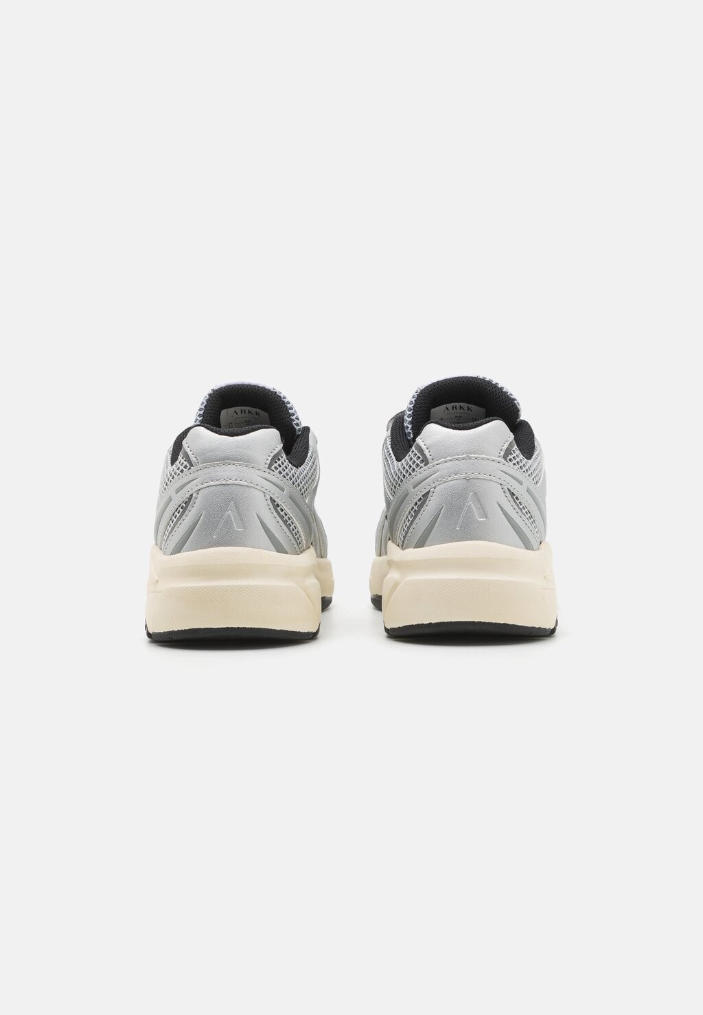 

Кроссовки на шнуровке OSERRA UNISEX ARKK Copenhagen, серебристого цвета