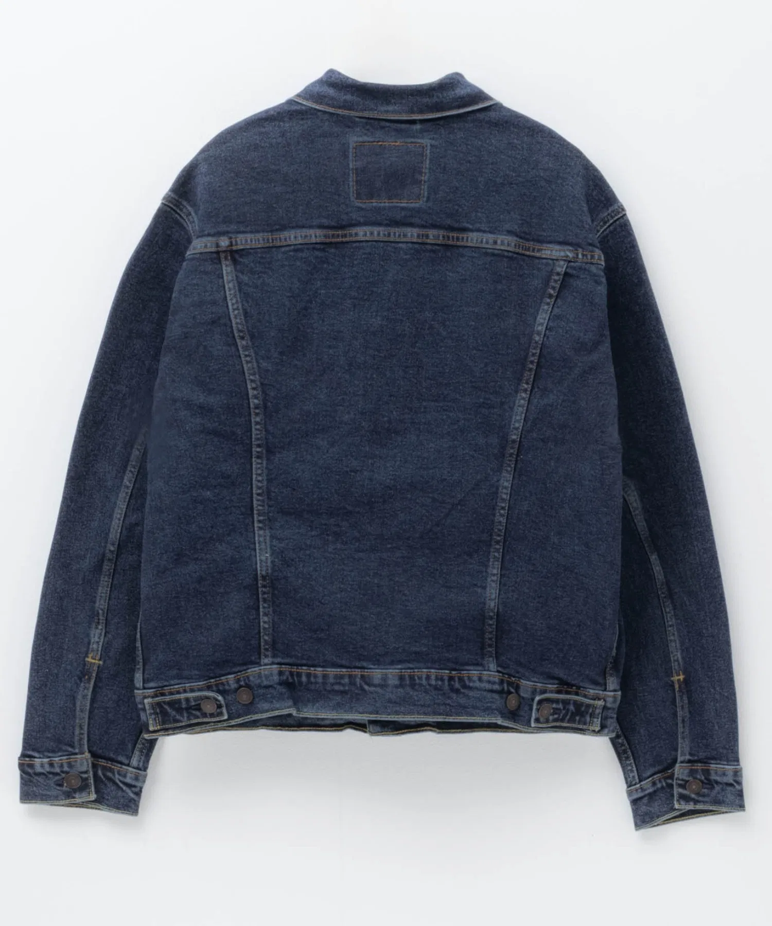 Мужская джинсовая куртка Levi's THE TRUCKER JACKET тёмно-синяя — фото 3