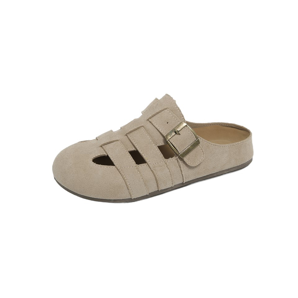 MADALLO Закрытые тапочки женские бежевые, цвет Beige