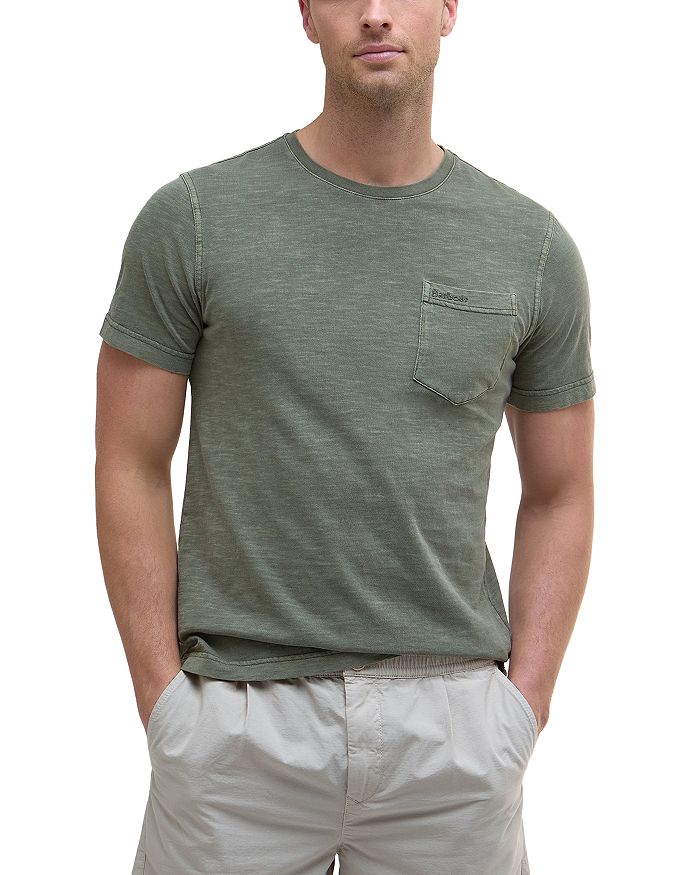 

Футболка Regular Fit с карманом, окрашенная пигментом Barbour, зеленый