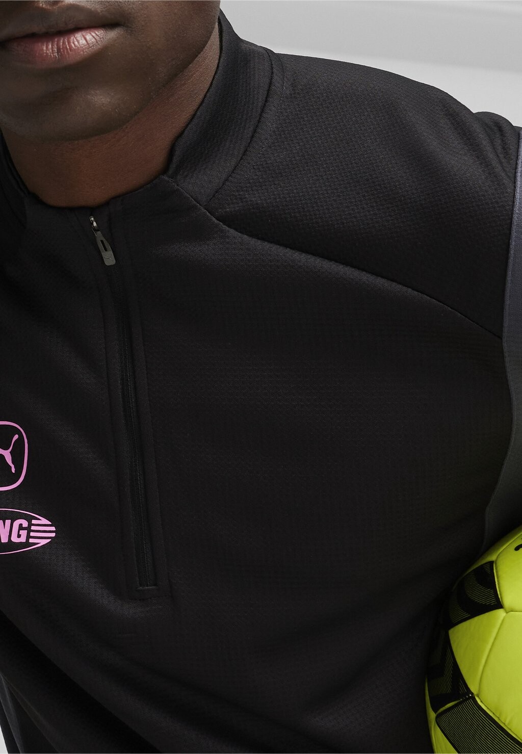 

Спортивная футболка King Pro Fussball Puma, цвет black electric lime